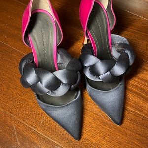 Marco de vincenzo satin pumps . GREAT condition, light scuff on right heel .